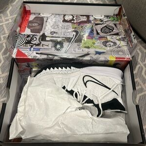 Brand new with tags and original box 
Kyrie 7 TB
Men’s 7.5 Women’s 9